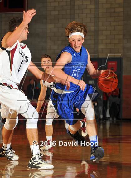 Thumbnail 3 in Windward vs. JSerra Catholic (Nike Extravaganza) photogallery.