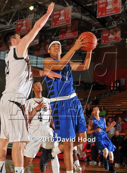 Thumbnail 2 in Windward vs. JSerra Catholic (Nike Extravaganza) photogallery.