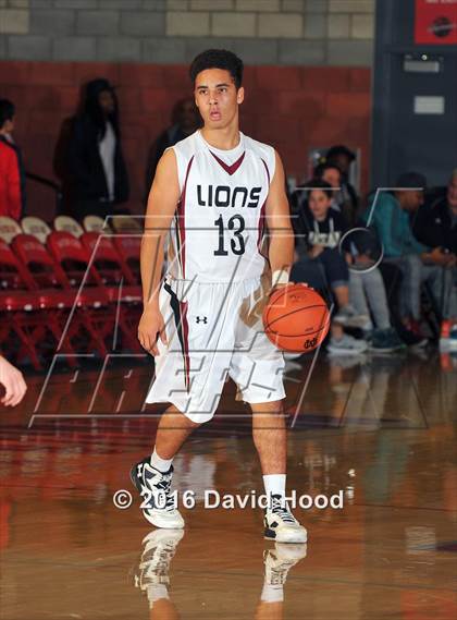 Thumbnail 1 in Windward vs. JSerra Catholic (Nike Extravaganza) photogallery.