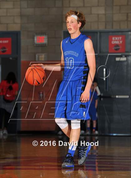 Thumbnail 3 in Windward vs. JSerra Catholic (Nike Extravaganza) photogallery.