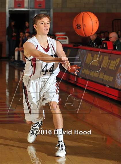 Thumbnail 1 in Windward vs. JSerra Catholic (Nike Extravaganza) photogallery.