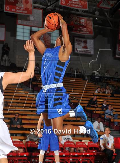 Thumbnail 1 in Windward vs. JSerra Catholic (Nike Extravaganza) photogallery.