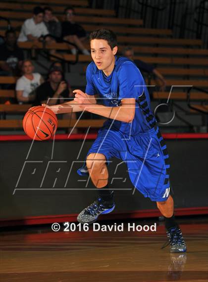 Thumbnail 1 in Windward vs. JSerra Catholic (Nike Extravaganza) photogallery.