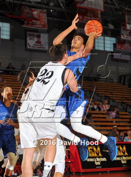 Thumbnail 1 in Windward vs. JSerra Catholic (Nike Extravaganza) photogallery.