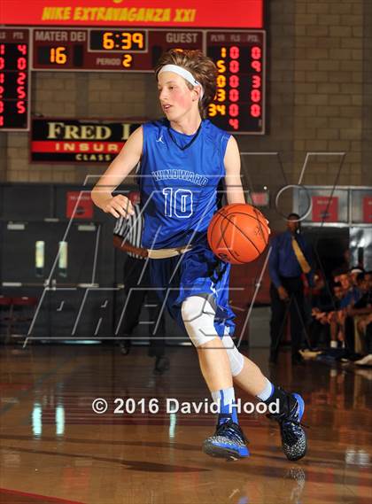 Thumbnail 2 in Windward vs. JSerra Catholic (Nike Extravaganza) photogallery.