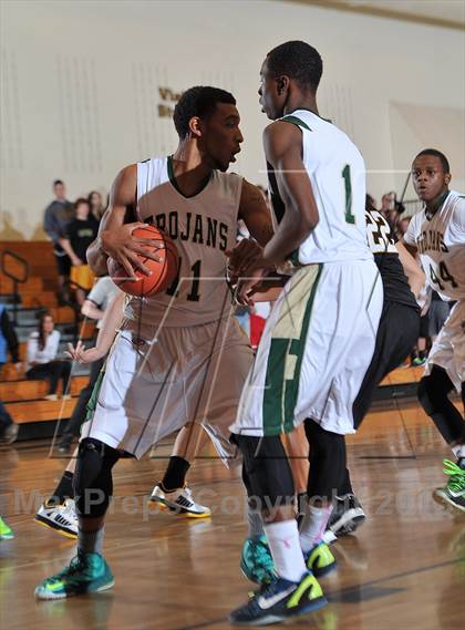 Thumbnail 1 in Aurora Central vs. Arapahoe (Rock Canyon Winter Classic) photogallery.