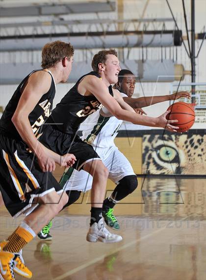 Thumbnail 1 in Aurora Central vs. Arapahoe (Rock Canyon Winter Classic) photogallery.
