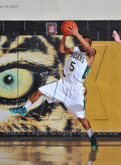 Thumbnail 2 in Aurora Central vs. Arapahoe (Rock Canyon Winter Classic) photogallery.