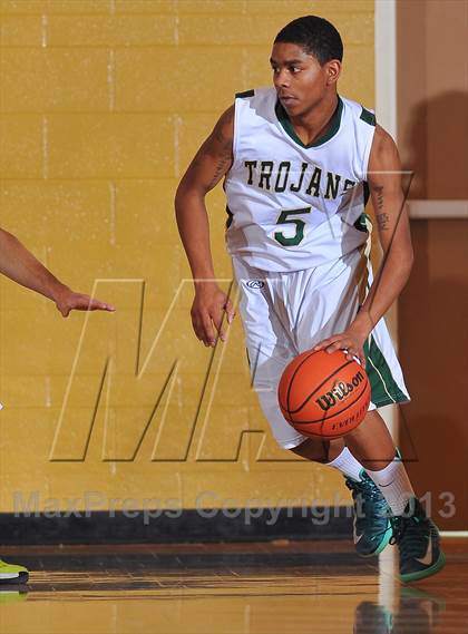 Thumbnail 2 in Aurora Central vs. Arapahoe (Rock Canyon Winter Classic) photogallery.