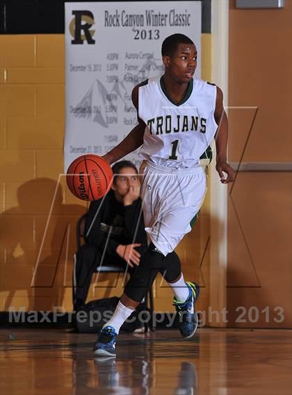 Thumbnail 1 in Aurora Central vs. Arapahoe (Rock Canyon Winter Classic) photogallery.