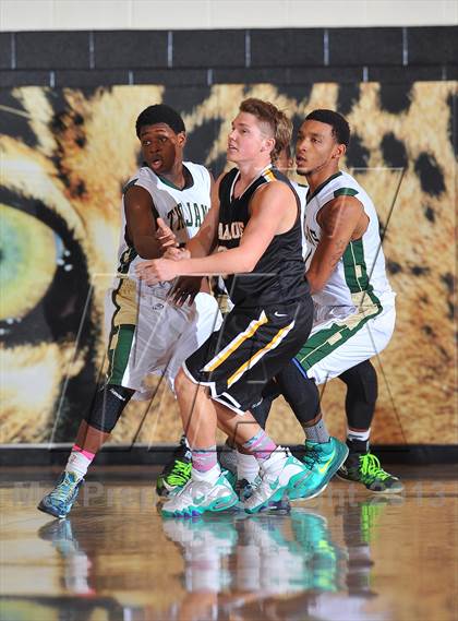 Thumbnail 1 in Aurora Central vs. Arapahoe (Rock Canyon Winter Classic) photogallery.
