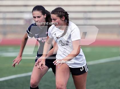 Thumbnail 3 in Kent Denver vs Jefferson Academy (CHSAA 3A Semifinal) photogallery.