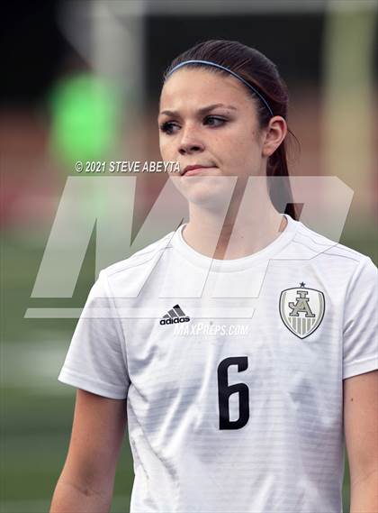 Thumbnail 1 in Kent Denver vs Jefferson Academy (CHSAA 3A Semifinal) photogallery.