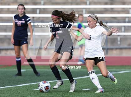 Thumbnail 3 in Kent Denver vs Jefferson Academy (CHSAA 3A Semifinal) photogallery.