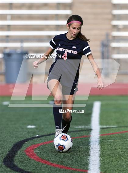 Thumbnail 3 in Kent Denver vs Jefferson Academy (CHSAA 3A Semifinal) photogallery.