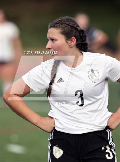 Thumbnail 2 in Kent Denver vs Jefferson Academy (CHSAA 3A Semifinal) photogallery.