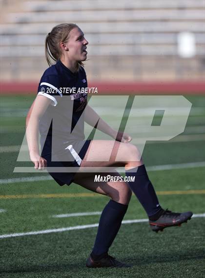 Thumbnail 1 in Kent Denver vs Jefferson Academy (CHSAA 3A Semifinal) photogallery.