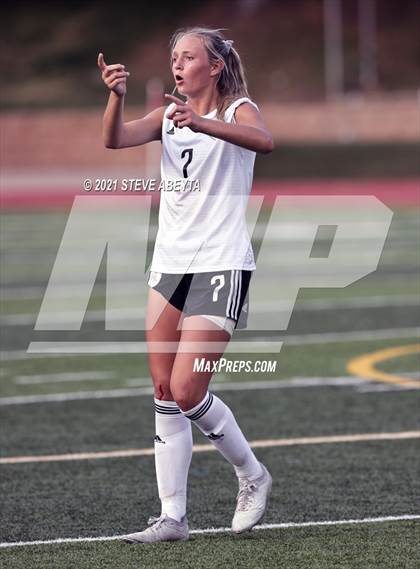 Thumbnail 1 in Kent Denver vs Jefferson Academy (CHSAA 3A Semifinal) photogallery.