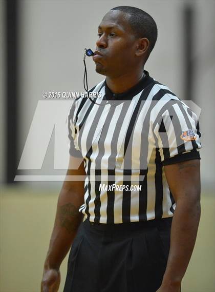 Thumbnail 2 in Uplift vs Morgan Park (Proviso West Holiday Tournament) photogallery.