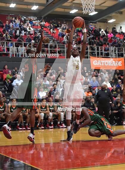 Thumbnail 1 in Uplift vs Morgan Park (Proviso West Holiday Tournament) photogallery.