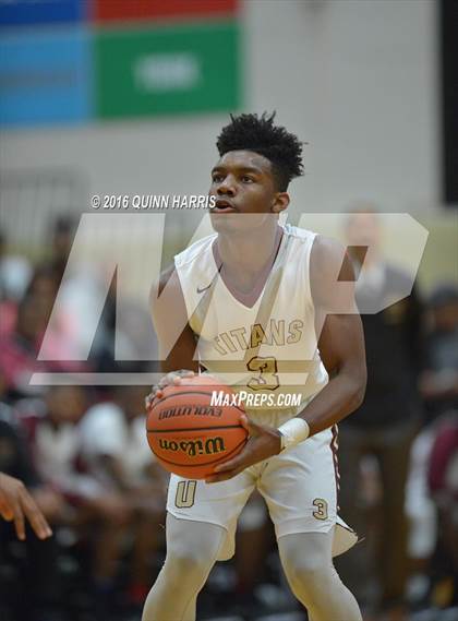 Thumbnail 2 in Uplift vs Morgan Park (Proviso West Holiday Tournament) photogallery.