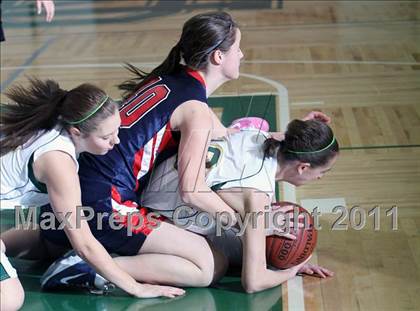 Thumbnail 1 in Appleton East @ Oshkosh North photogallery.