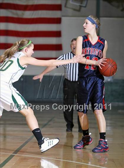 Thumbnail 1 in Appleton East @ Oshkosh North photogallery.