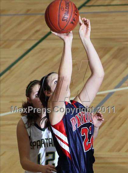 Thumbnail 1 in Appleton East @ Oshkosh North photogallery.