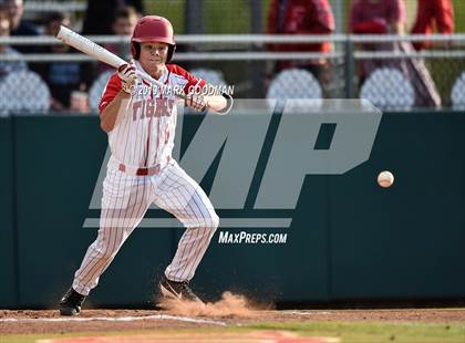 Thumbnail 3 in Seven Lakes @ Katy photogallery.