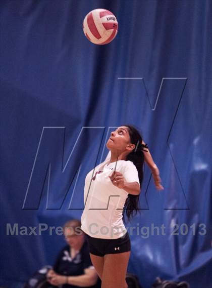 Thumbnail 3 in Faith Lutheran vs. Red Rock (Nike Tournament of Champions) photogallery.