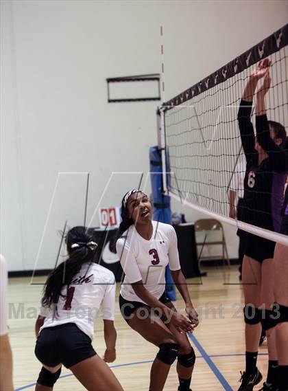 Thumbnail 2 in Faith Lutheran vs. Red Rock (Nike Tournament of Champions) photogallery.