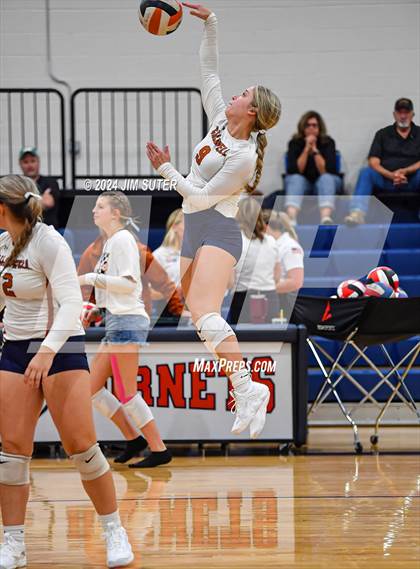 Thumbnail 3 in Caldwell vs Lexington photogallery.