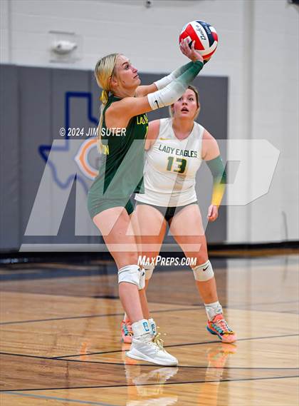 Thumbnail 3 in Caldwell vs Lexington photogallery.