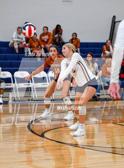 Thumbnail 3 in Caldwell vs Lexington photogallery.