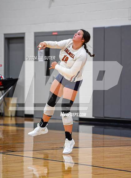 Thumbnail 3 in Caldwell vs Lexington photogallery.