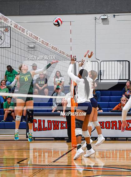 Thumbnail 1 in Caldwell vs Lexington photogallery.