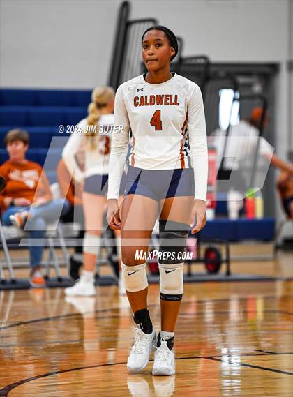 Thumbnail 3 in Caldwell vs Lexington photogallery.