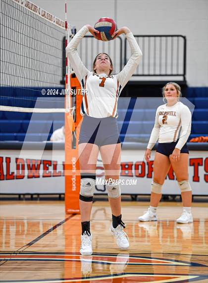 Thumbnail 2 in Caldwell vs Lexington photogallery.