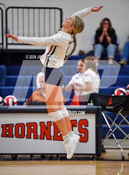 Thumbnail 2 in Caldwell vs Lexington photogallery.