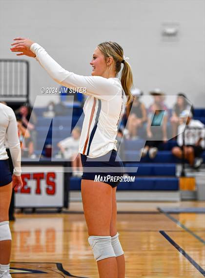 Thumbnail 1 in Caldwell vs Lexington photogallery.