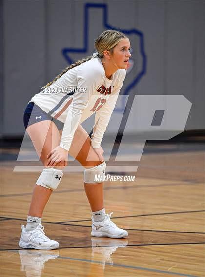 Thumbnail 2 in Caldwell vs Lexington photogallery.