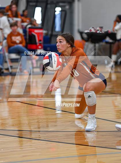 Thumbnail 3 in Caldwell vs Lexington photogallery.