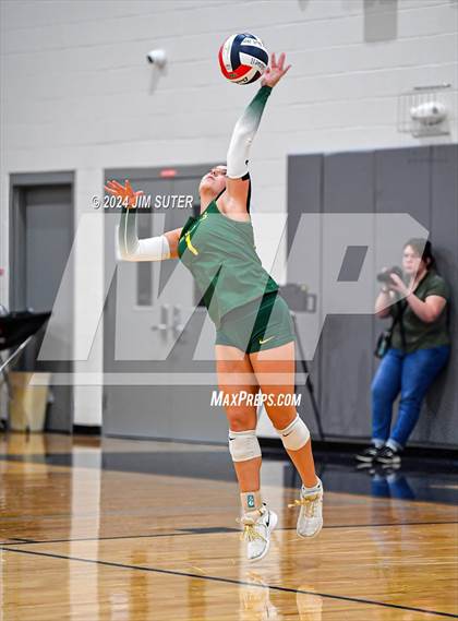 Thumbnail 1 in Caldwell vs Lexington photogallery.