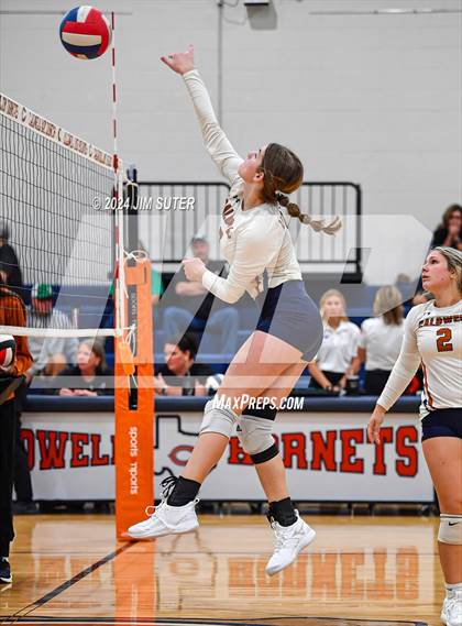 Thumbnail 3 in Caldwell vs Lexington photogallery.