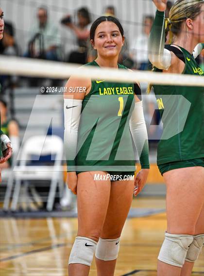 Thumbnail 2 in Caldwell vs Lexington photogallery.