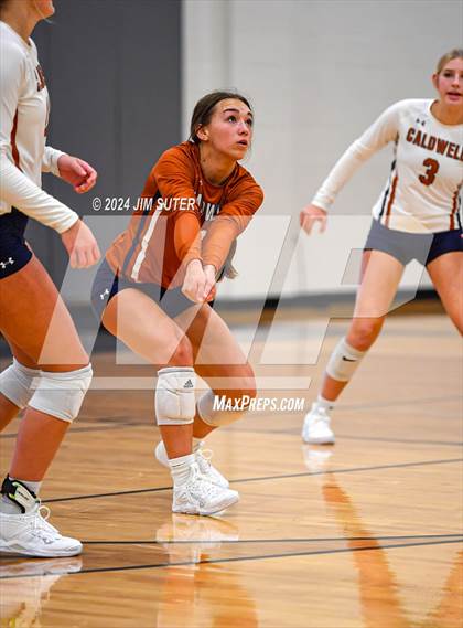 Thumbnail 2 in Caldwell vs Lexington photogallery.