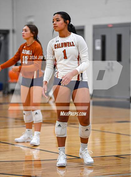 Thumbnail 1 in Caldwell vs Lexington photogallery.