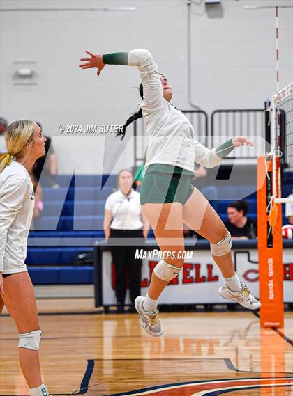 Thumbnail 3 in Caldwell vs Lexington photogallery.