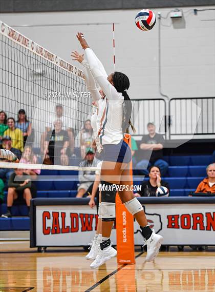 Thumbnail 2 in Caldwell vs Lexington photogallery.