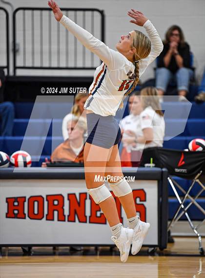 Thumbnail 1 in Caldwell vs Lexington photogallery.